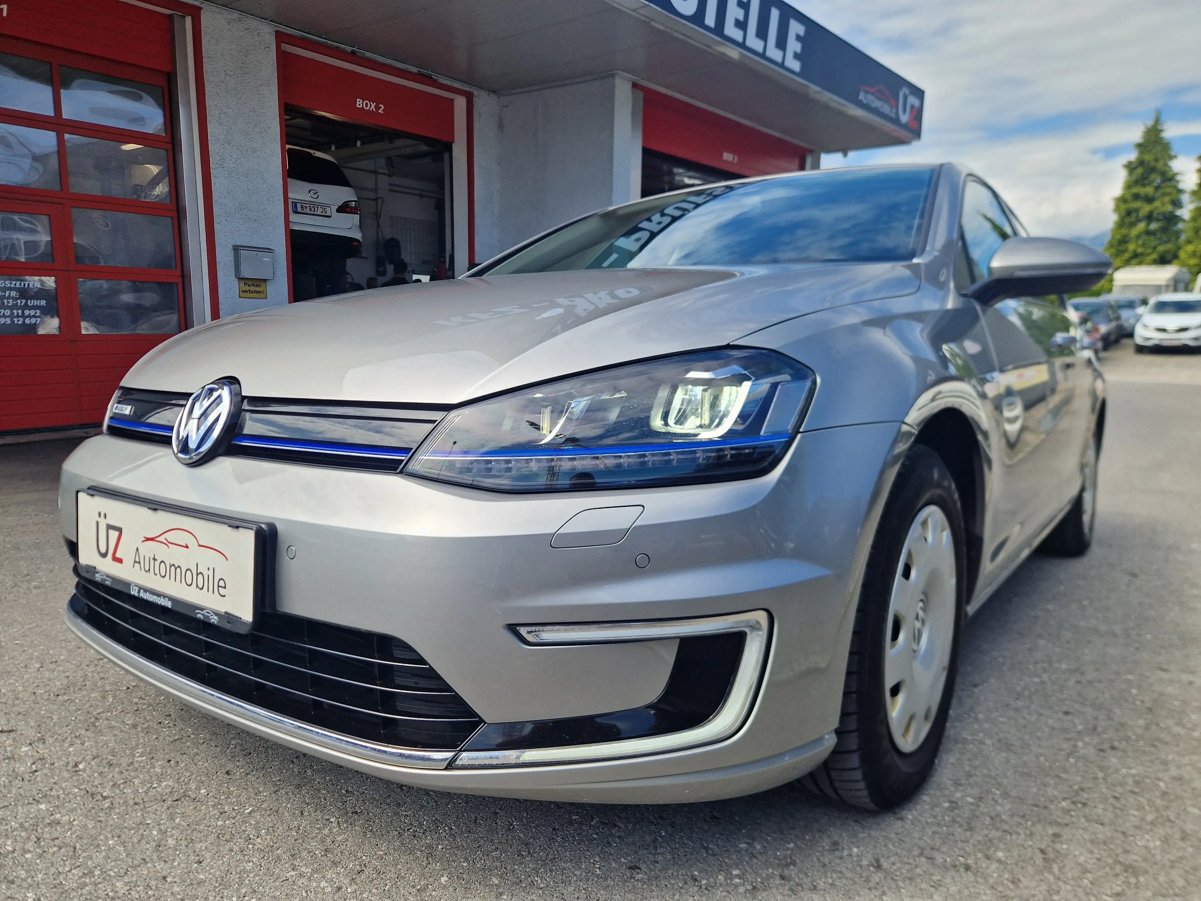 Volkswagen e-Golf — photo 6