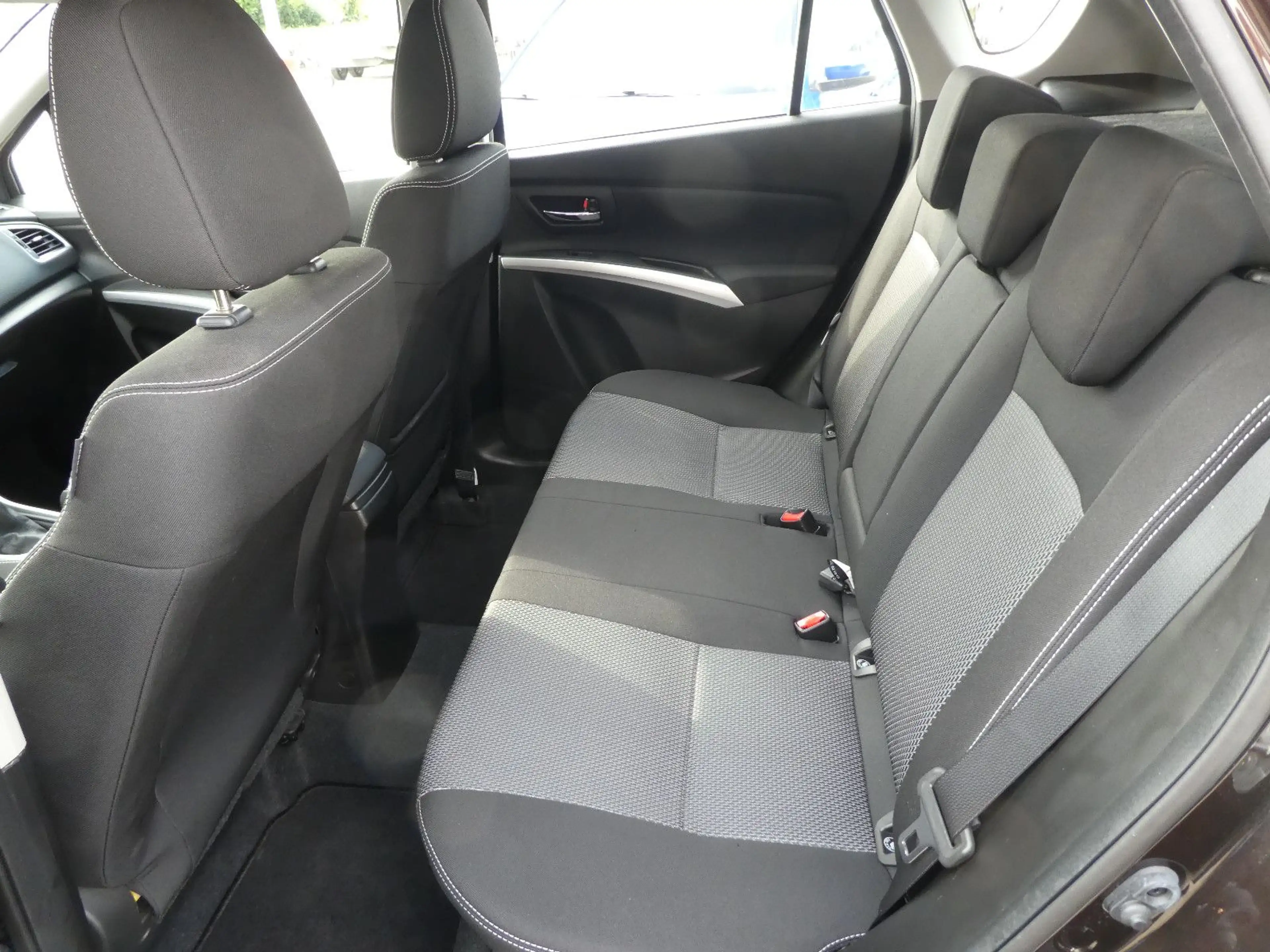 Suzuki SX4 S-Cross Comfort LED+Kamera+SHZ+Tempomat — photo 9