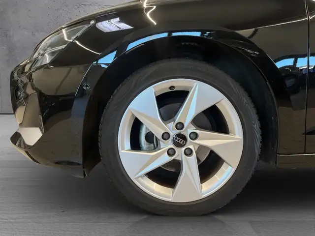 Audi A3 view 4
