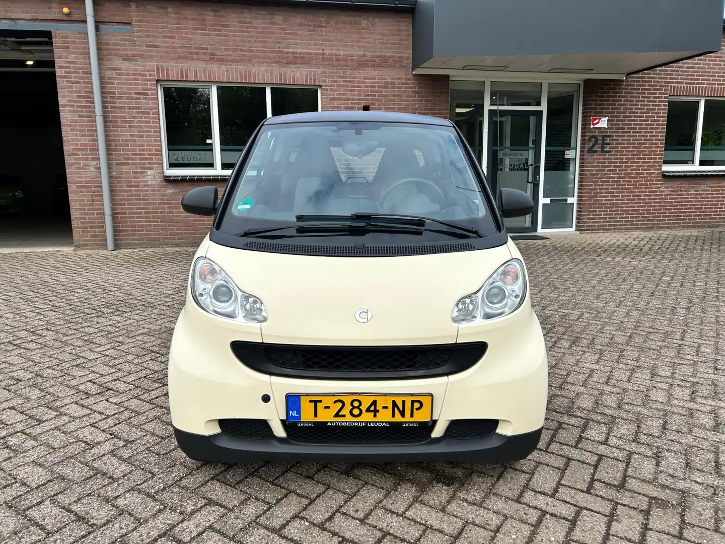 smart forTwo coupé 1.0 mhd Edition Pure // Nieuwe APK Zwart - 2