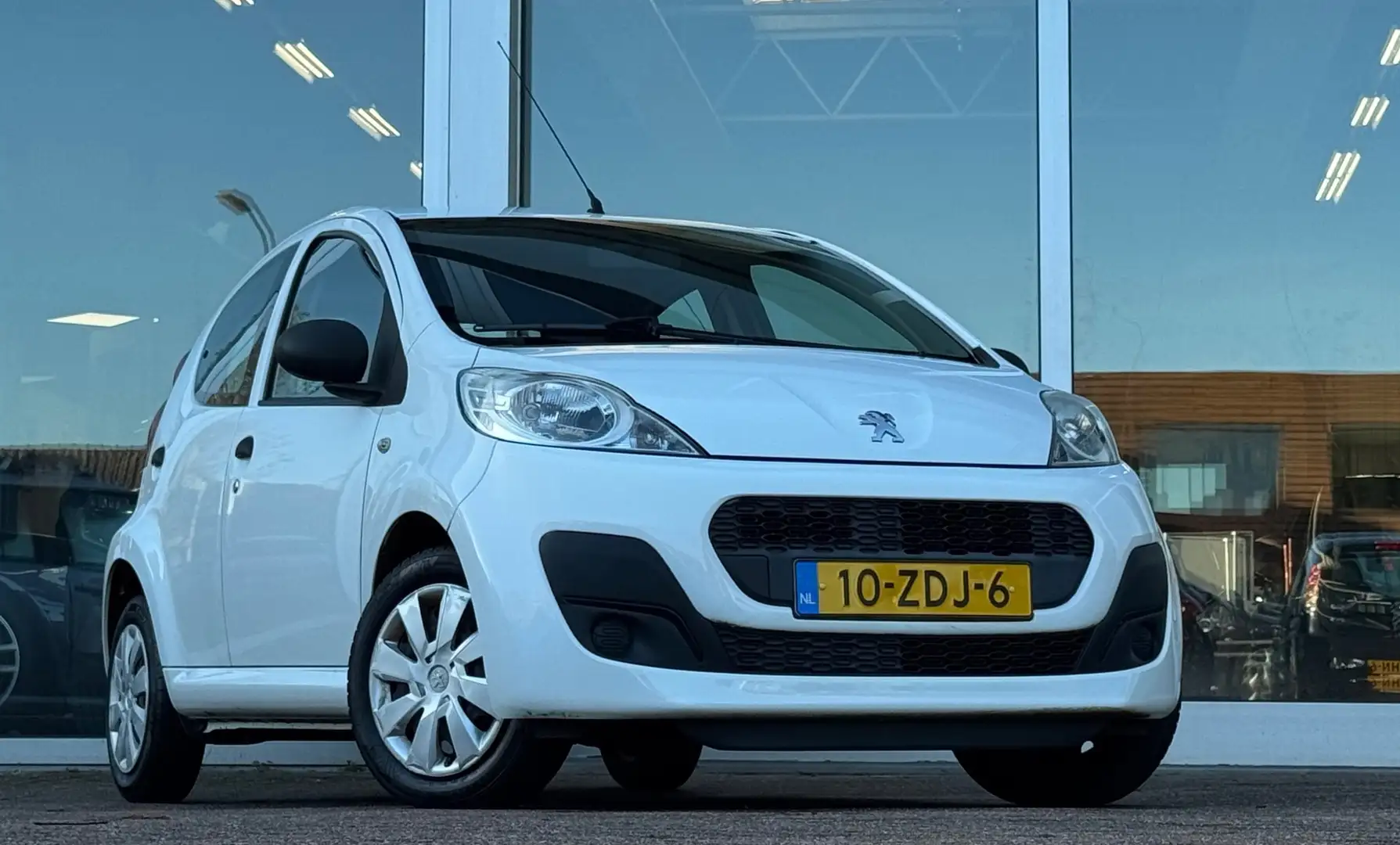 Peugeot 107 1.0i 12V Access Accent Airco Mooi! Nieuwe APK Wit - 2
