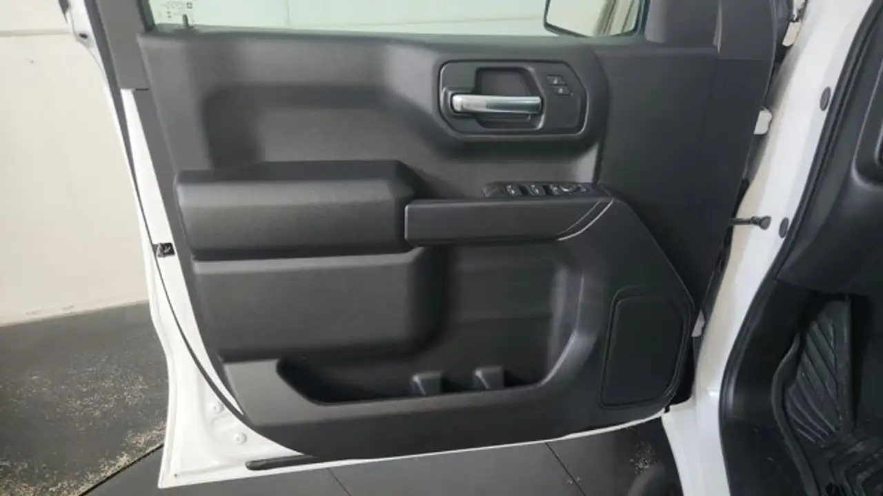 Chevrolet Silverado 1500 снимка Chevrolet Silverado 1500
