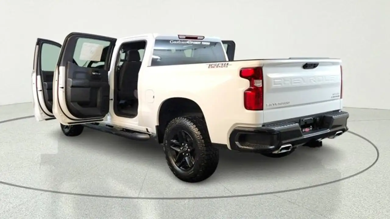 Chevrolet Silverado 1500 снимка Chevrolet Silverado 1500