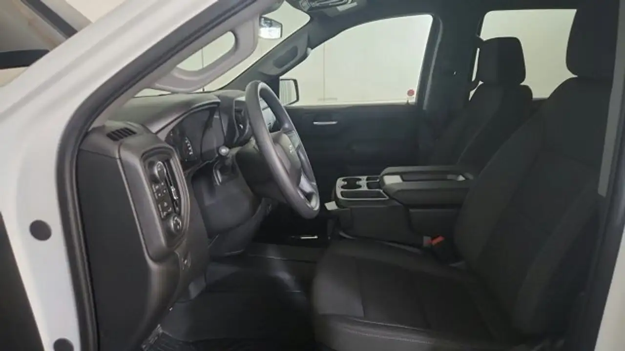 Chevrolet Silverado 1500 снимка Chevrolet Silverado 1500