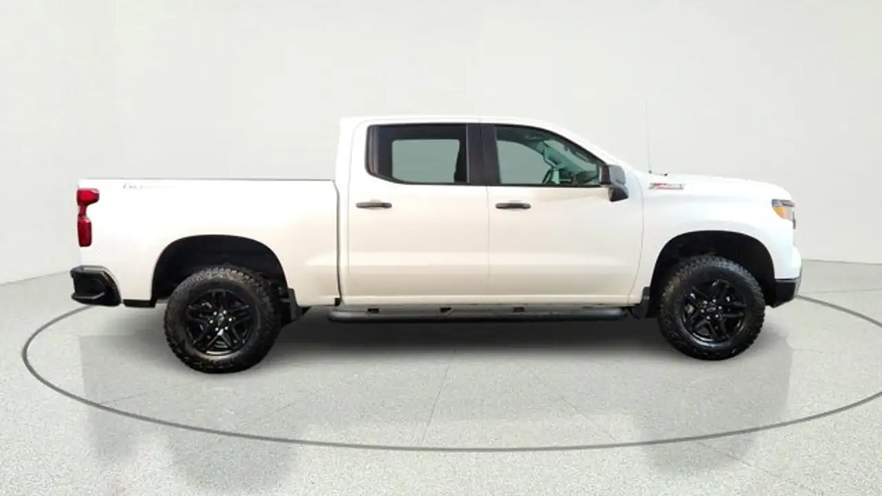Chevrolet Silverado 1500 снимка Chevrolet Silverado 1500