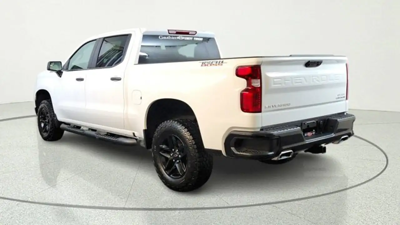 Chevrolet Silverado 1500 снимка Chevrolet Silverado 1500