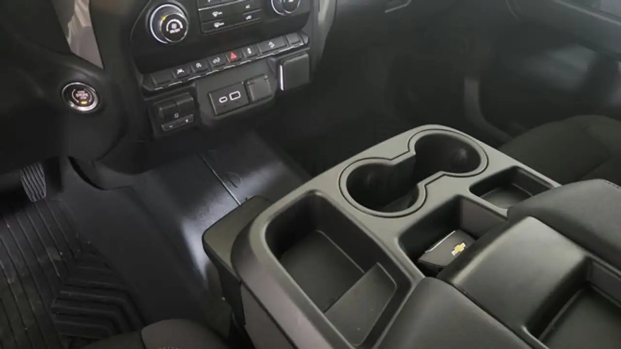 Chevrolet Silverado 1500 снимка Chevrolet Silverado 1500
