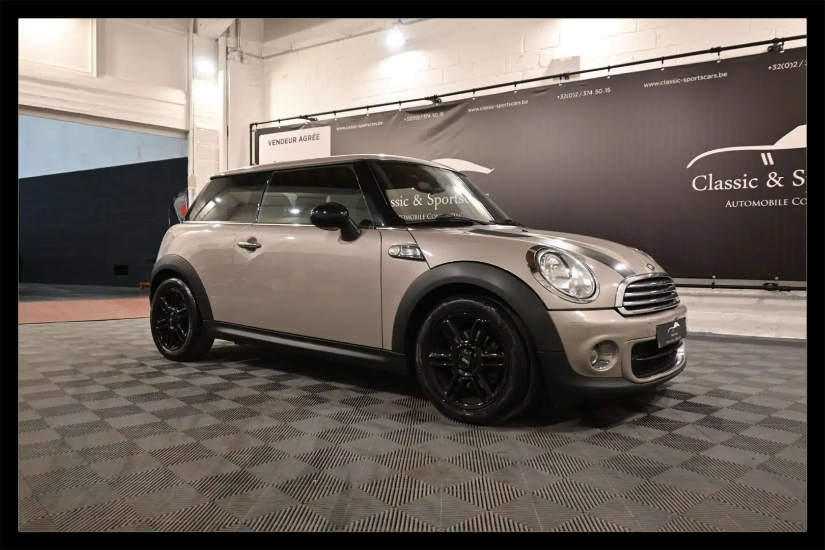 MINI One D Mini 1.6 D One Cambridge EURO 5 / CUIR / PDC Gris - 1