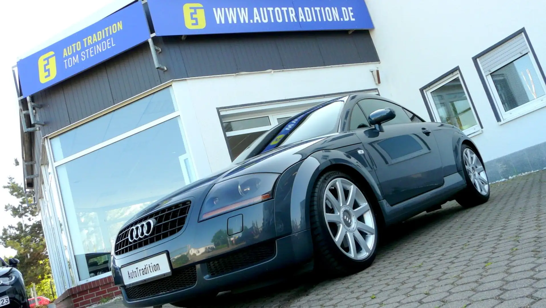 Audi TT 1.8 T Coupe Dolomitgrau Grau - 1