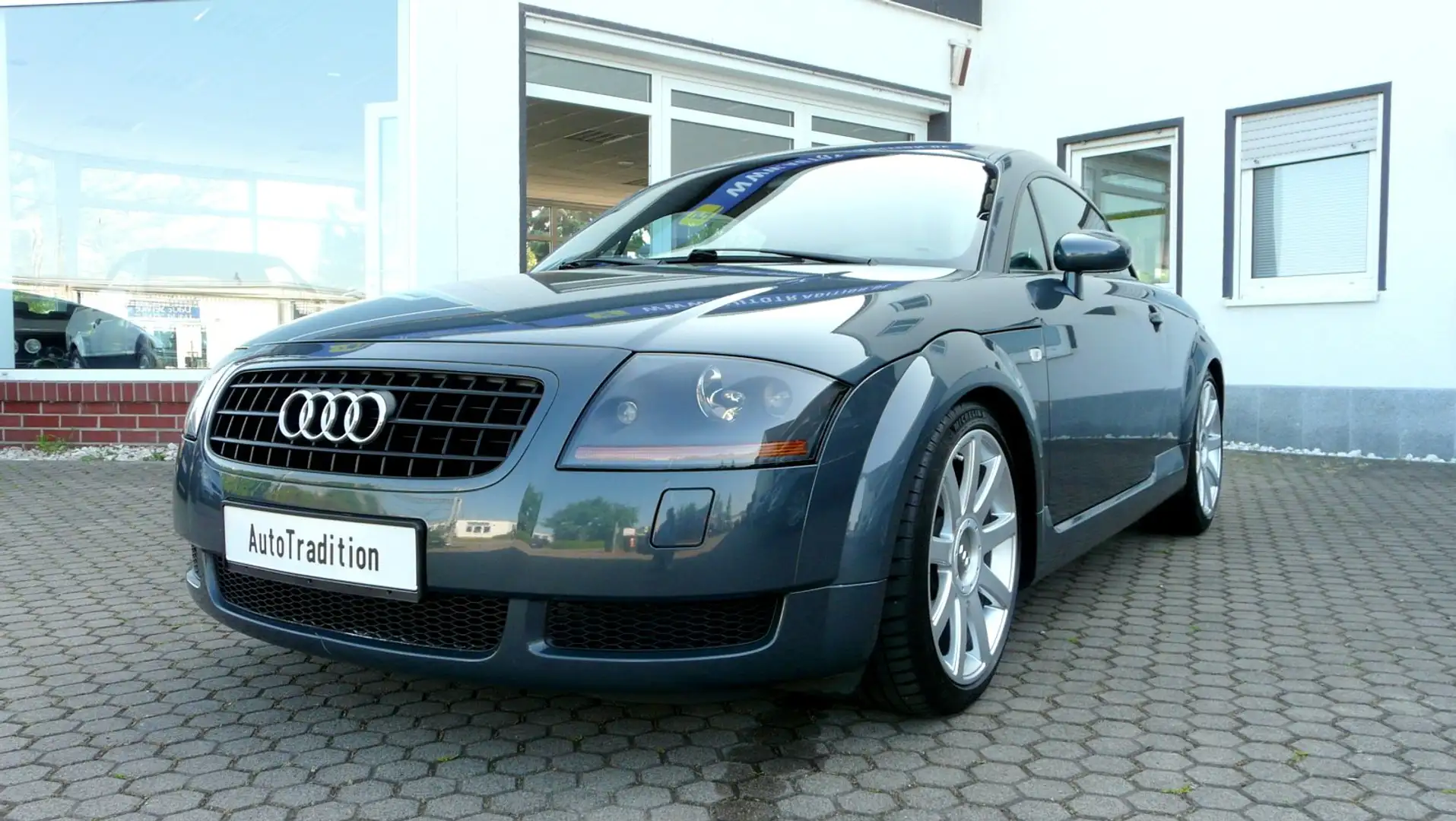 Audi TT 1.8 T Coupe Dolomitgrau Grau - 2