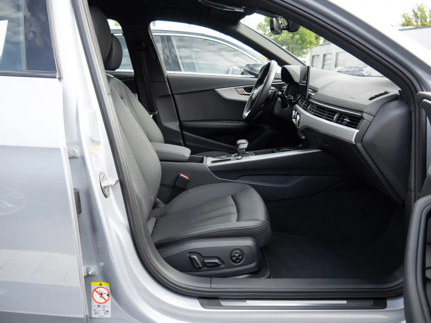 Audi A4 Avant 35 TFSI MEMORY PDC LEDER KAMERA Argent - 2