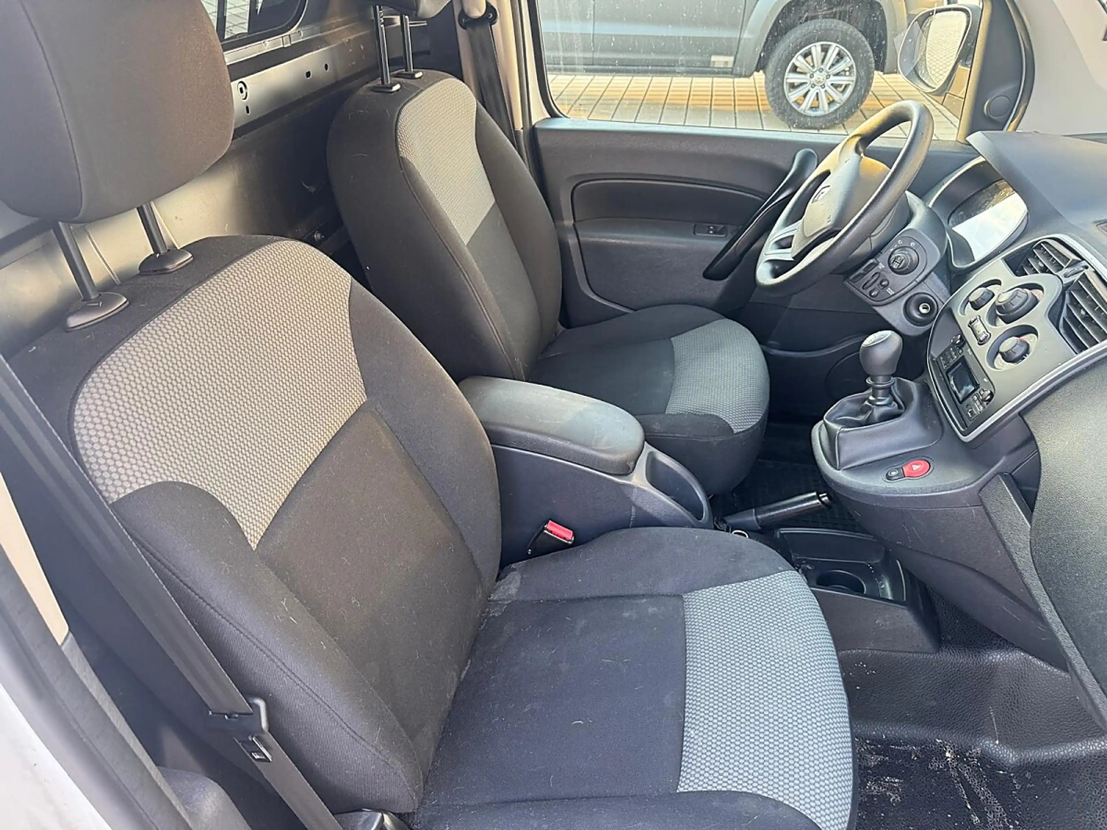 Renault Kangoo Express Maxi ENERGY dCi 95 L2 — photo 7
