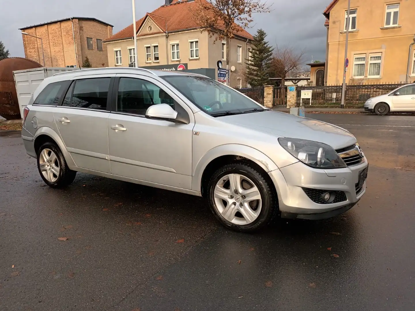 Opel Astra 1.7 CDTI Caravan DPF Innovation Zilver - 1