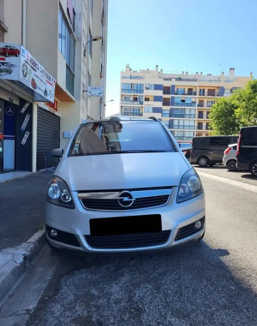 Opel Zafira 1.9 CDTI - 150 ch FAP Cosmo Pack - 2