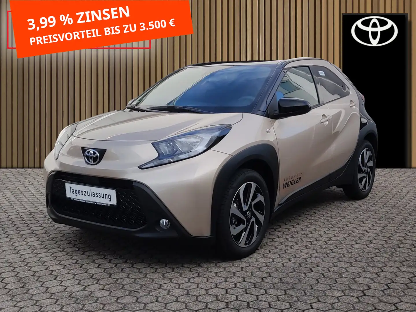 Toyota Aygo X 5-Türer Team D  5-Gang Klima Beige - 1
