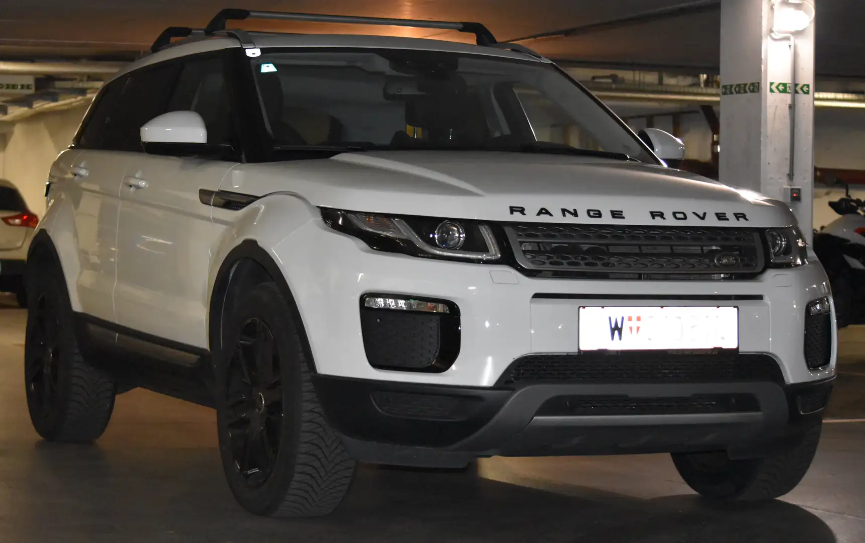 Land Rover Range Rover Evoque Range Rover Evoque SE 2,0 TD4 Aut. SE Weiß - 2