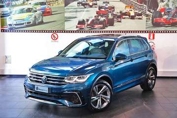 2.0 TDI 150cv SCR DSG R-Line - TETTO/TELECAMERA/MATRIX/BAULE ELETTRICO/KEYLESS