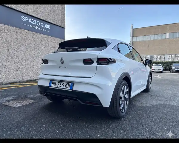 Renault Clio view 6