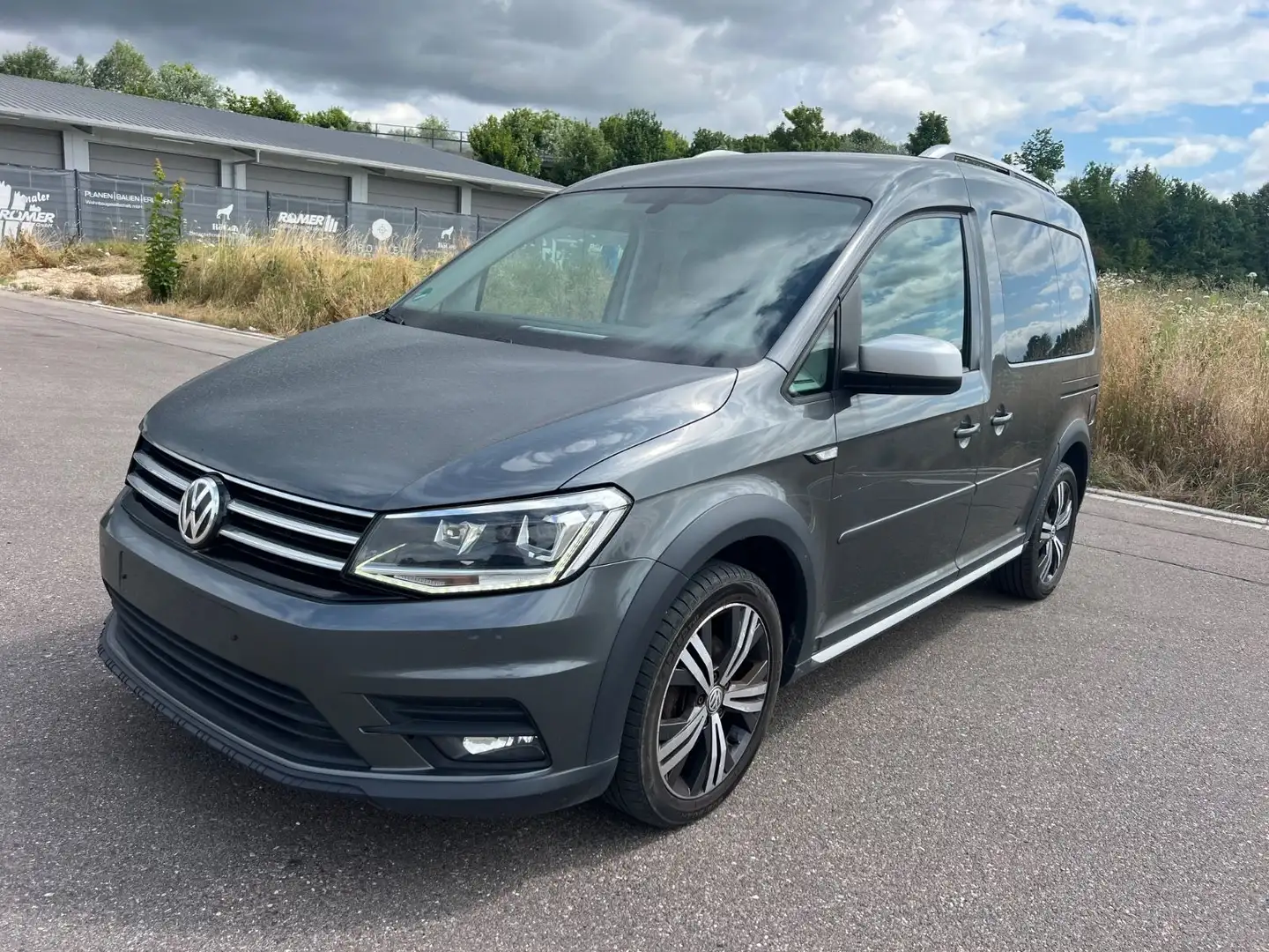 Volkswagen Caddy PKW Alltrack BMT Gris - 1