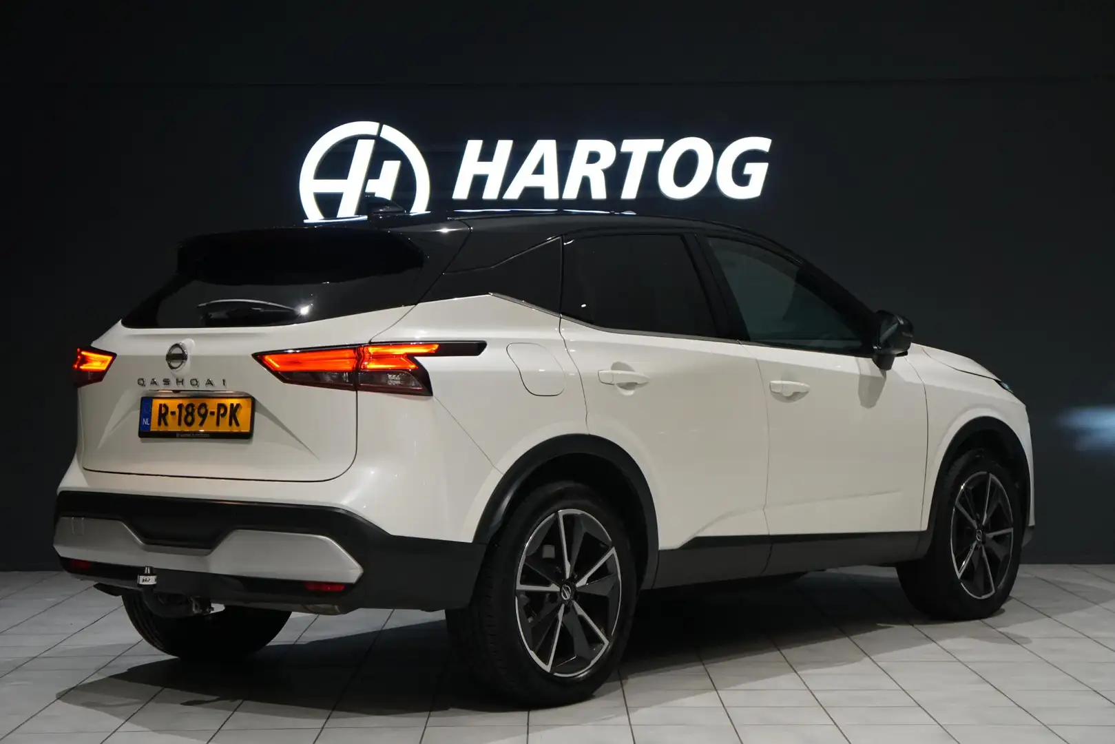 Nissan Qashqai 1.3 MHEV Xtronic N-Style TWO-TONE + TREKHAAK / 360 Wit - 2