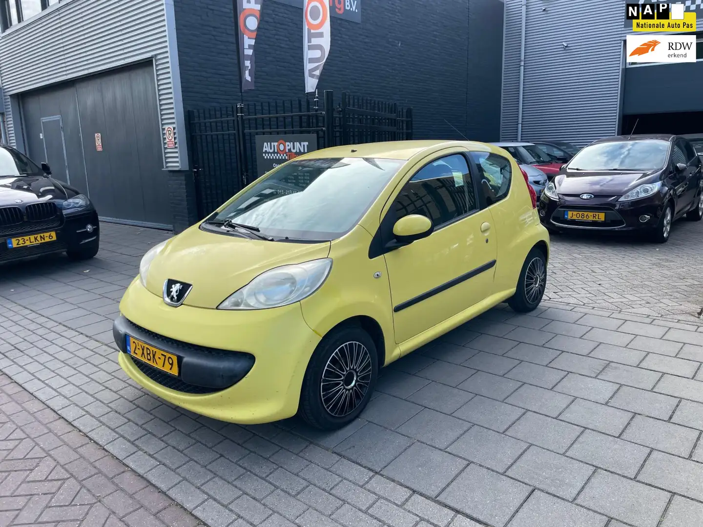 Peugeot 107 1.0-12V XR Stuurbekrachtiging NAP APK Amarillo - 1