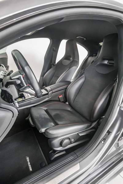 Mercedes-Benz CLA 180 PACK AMG / Boite automatique — photo 13