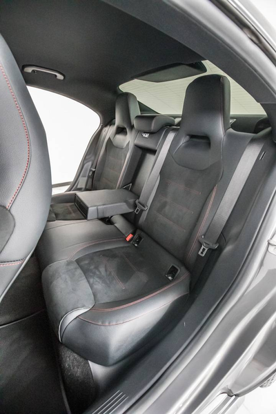 Mercedes-Benz CLA 180 PACK AMG / Boite automatique — photo 15