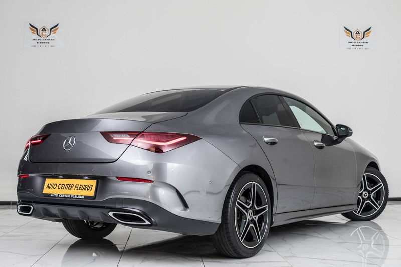 Mercedes-Benz CLA 180 PACK AMG / Boite automatique — photo 5