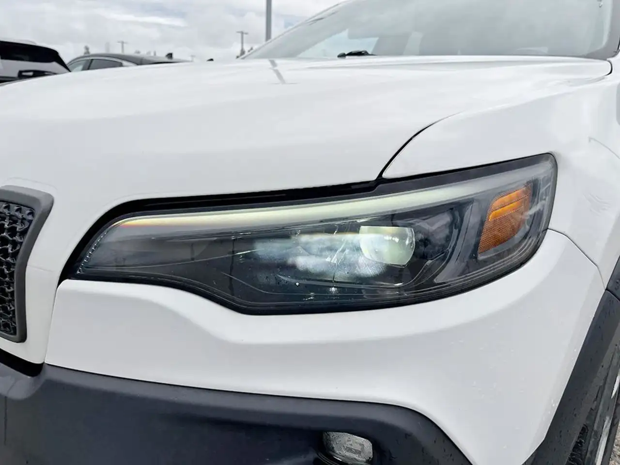 Jeep Cherokee снимка Jeep Cherokee