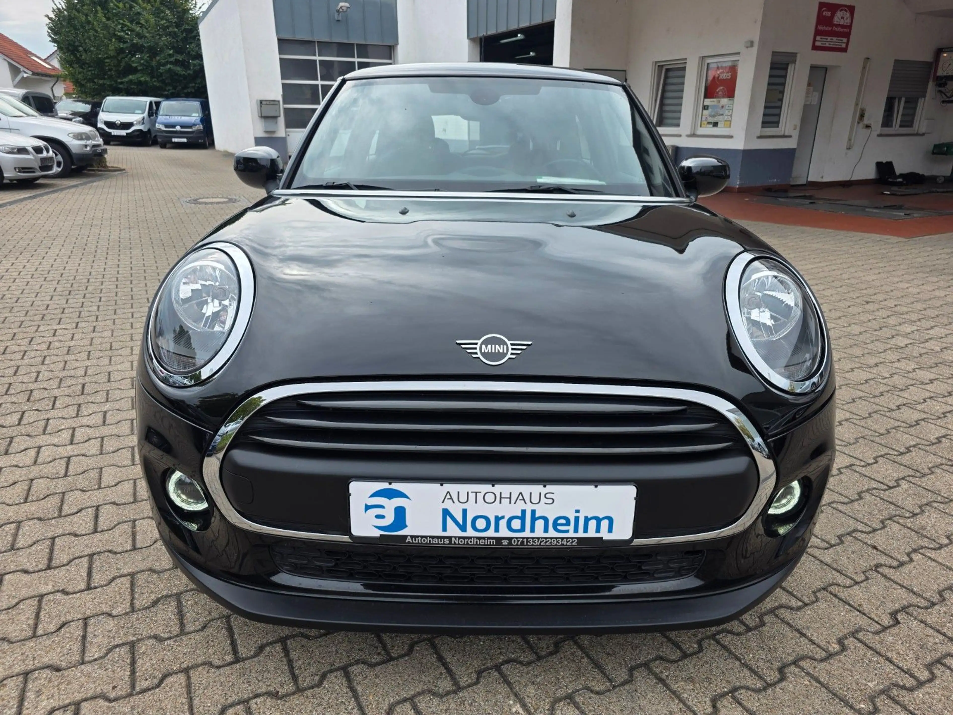 MINI One 1.5 Klima/ PDC/ DAB/ TEMP/ EURO 6 — photo 8