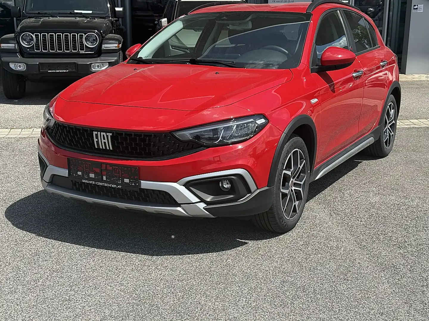 Fiat Tipo Hybrid 130 eDCT7 Rot - 1