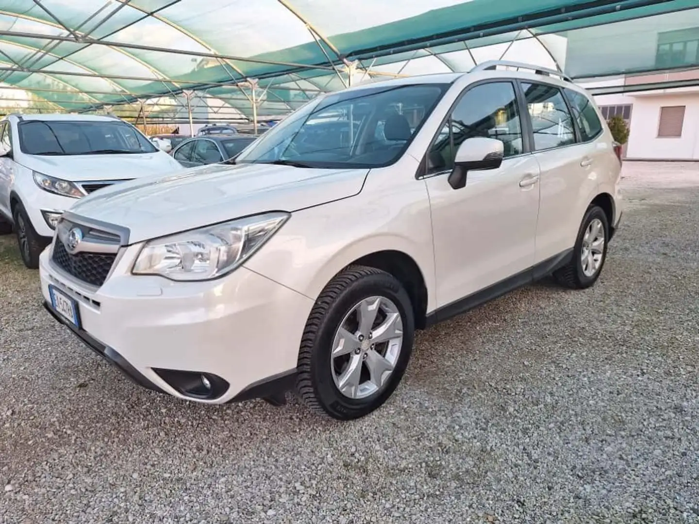 Subaru Forester 2.0D Comfort Weiß - 1