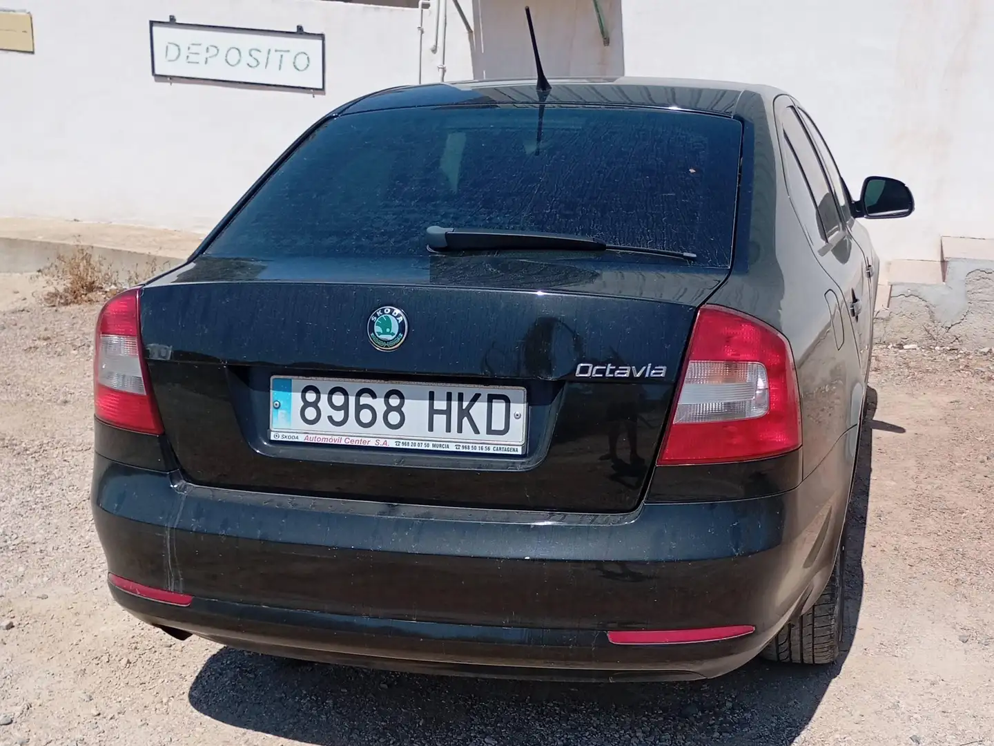 Skoda 105 Ambition Schwarz - 2