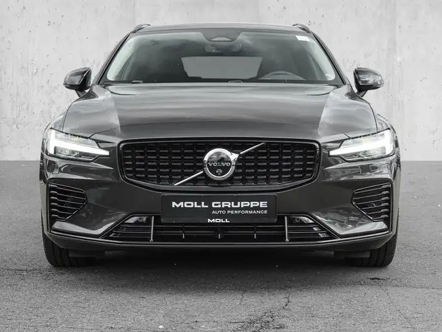Volvo V60 view 3