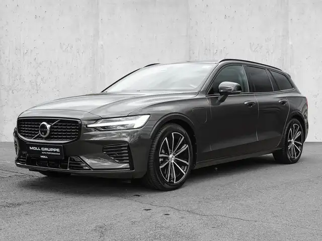 Volvo V60 view 2
