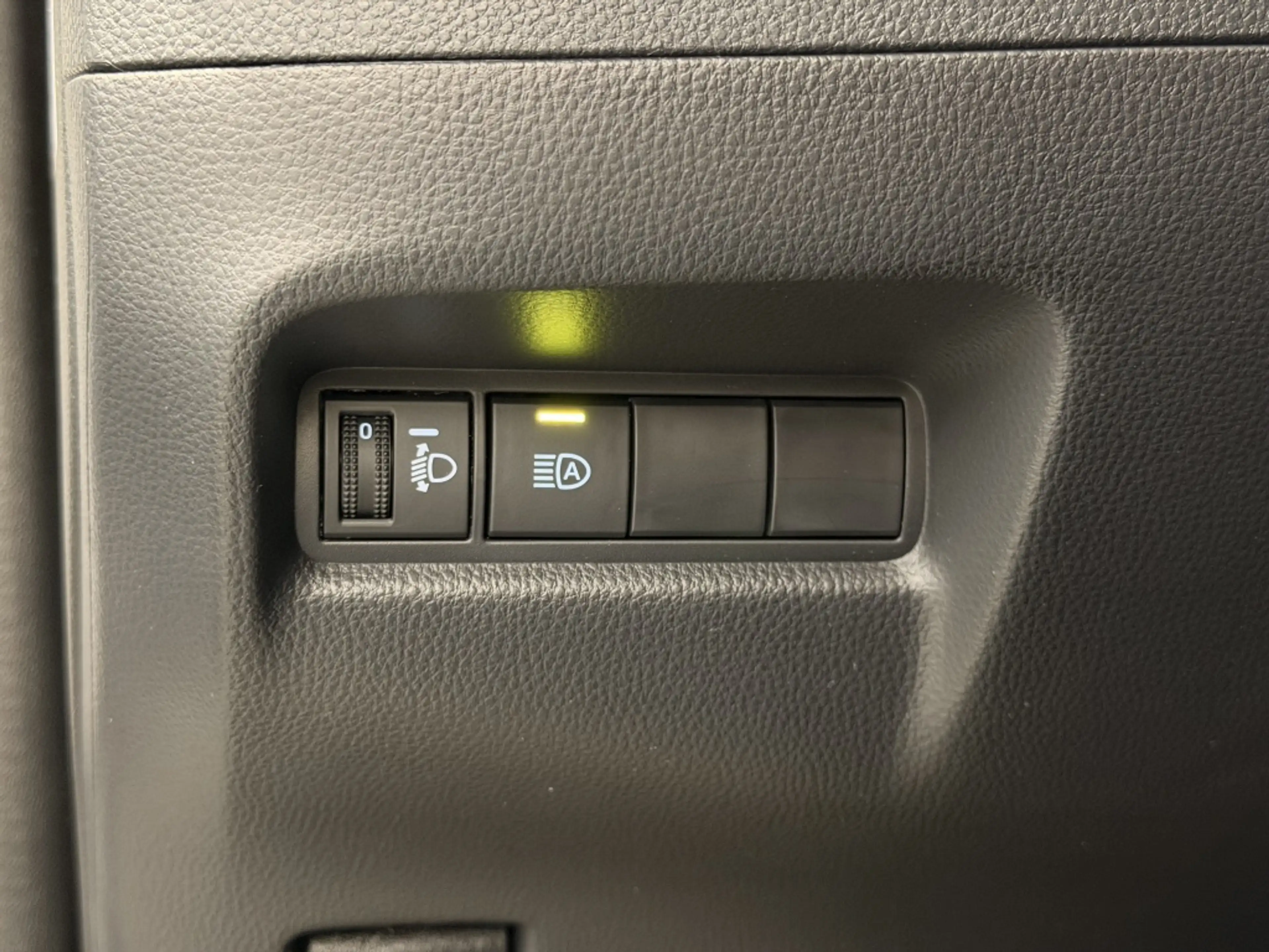 Toyota Aygo X Hybrid 115 play — photo 20