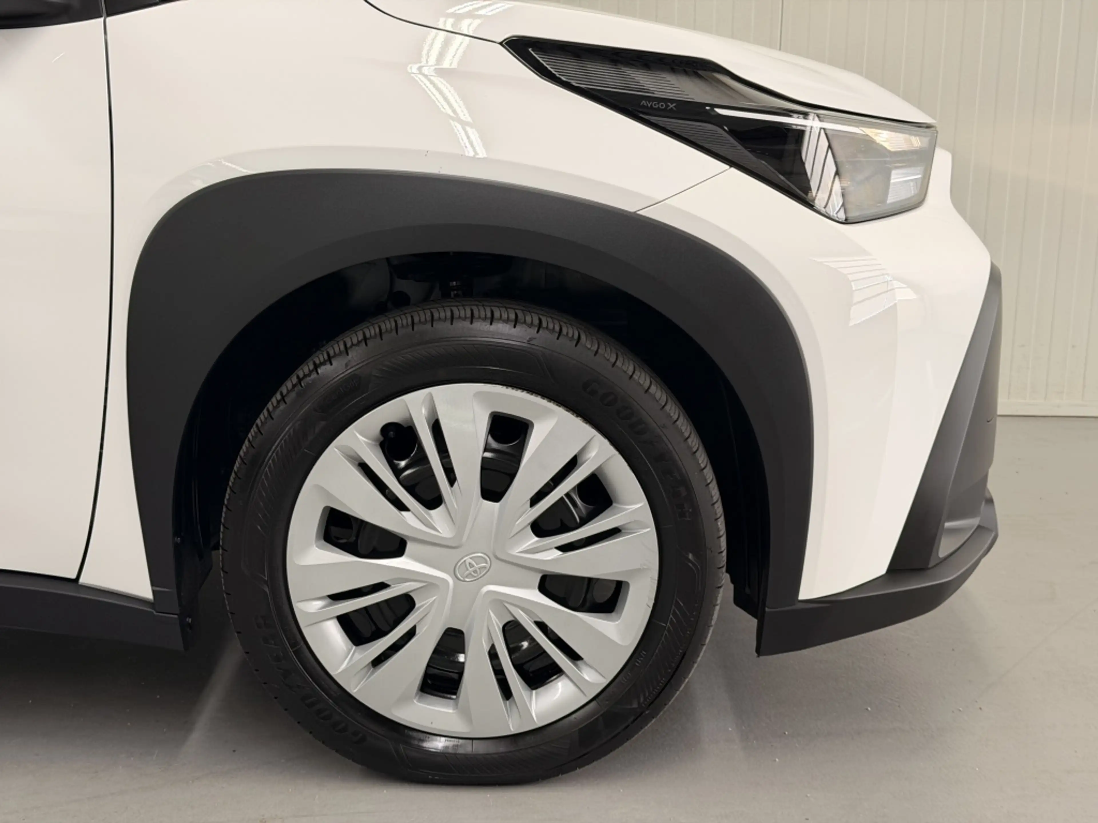 Toyota Aygo X Hybrid 115 play — photo 10