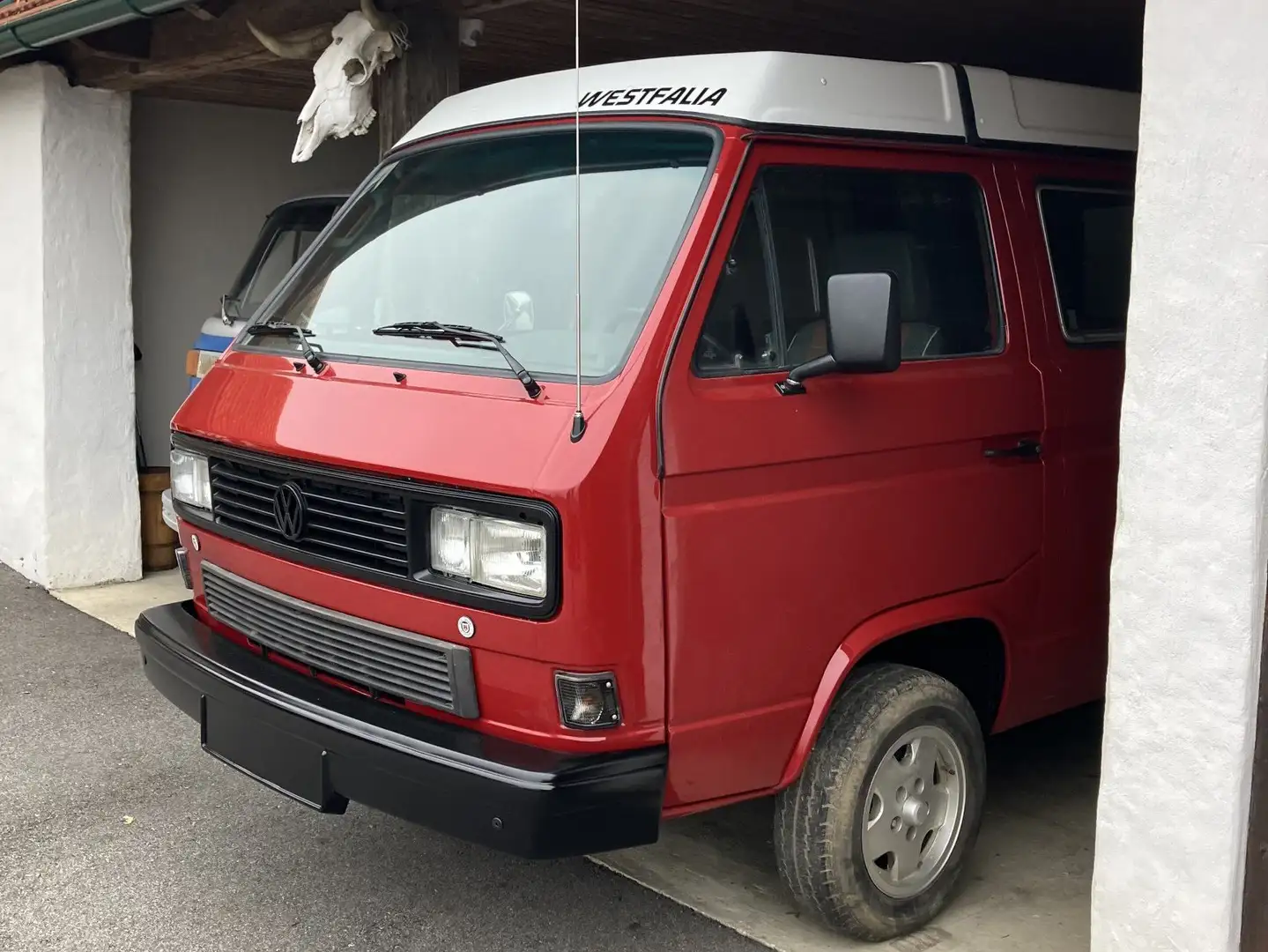 Volkswagen T3 Multivan Mit Westfaliadach Червоний - 1