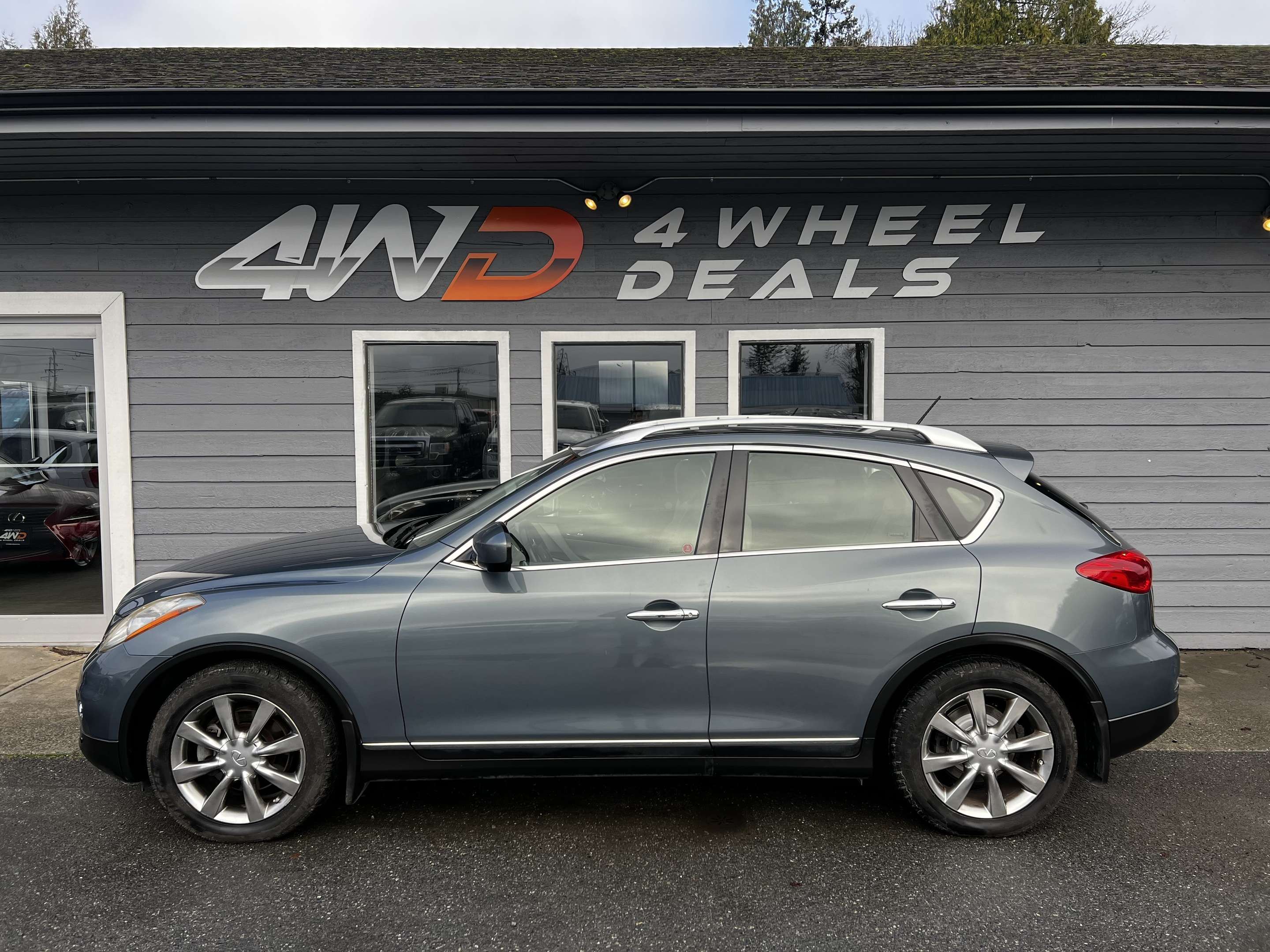 2010 Infiniti EX