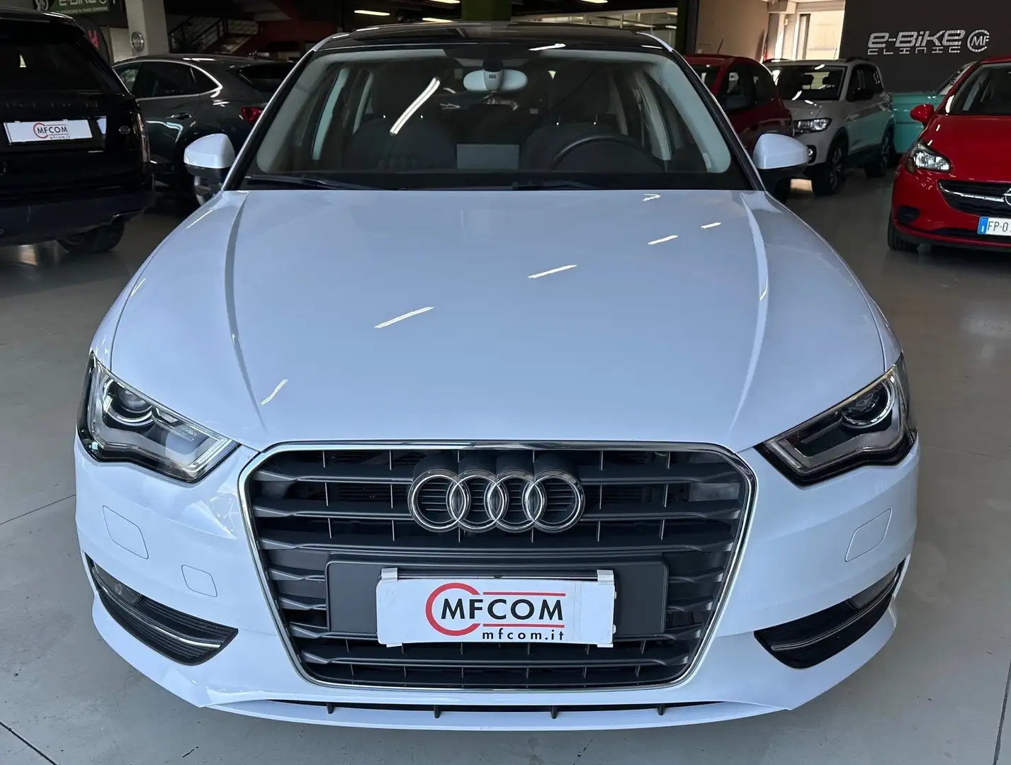 Audi A3 A3 Sportback 1.2 tfsi Amb 110cv E6 X NEOPATENTATI Bianco - 2