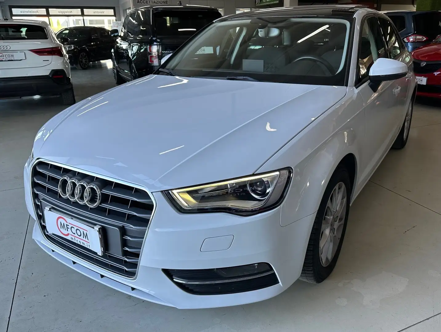 Audi A3 A3 Sportback 1.2 tfsi Amb 110cv E6 X NEOPATENTATI Bianco - 1
