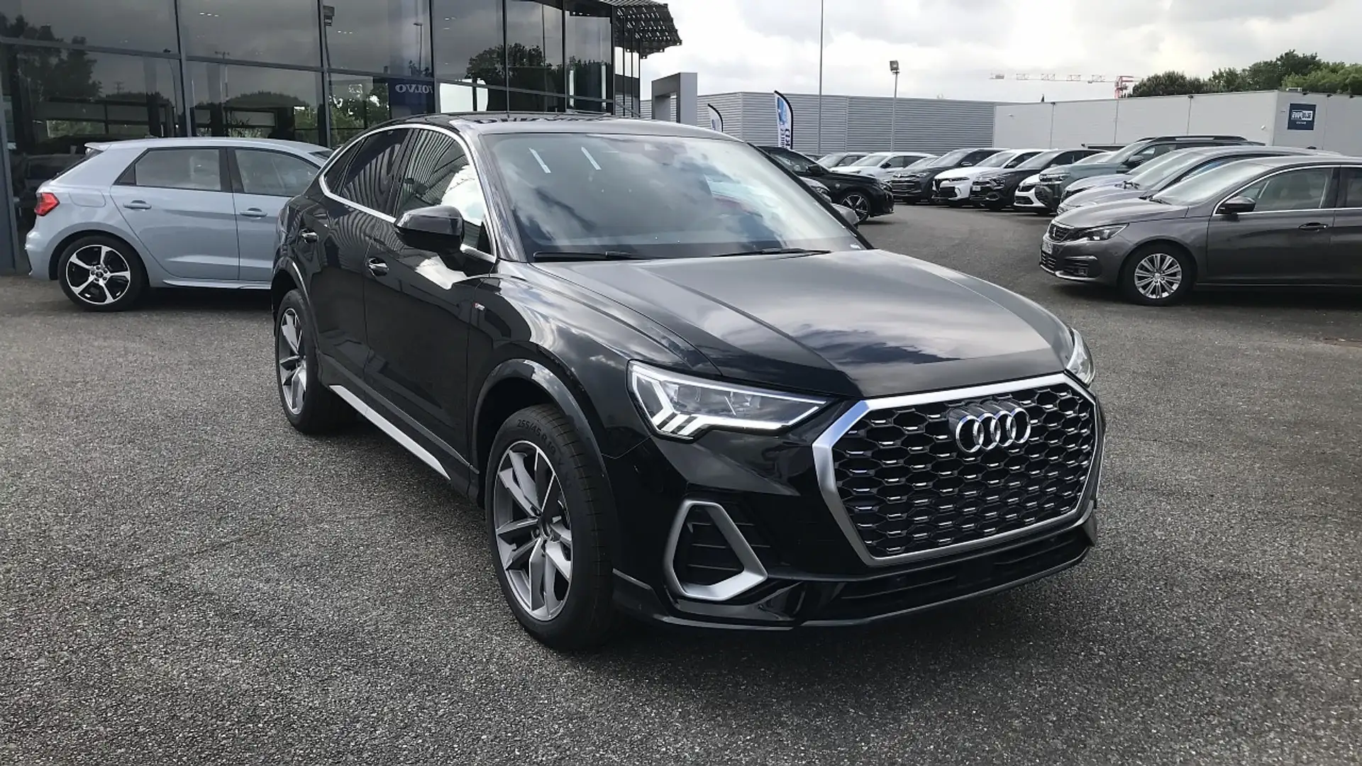 Audi Q3 35 TDI 150CH S LINE S TRONIC 7 Noir - 1