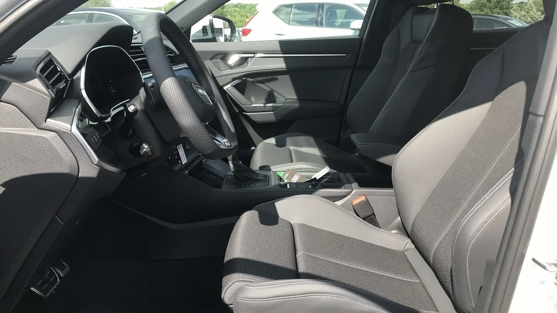 Audi Q3 35 TDI 150CH S LINE S TRONIC 7 Noir - 2
