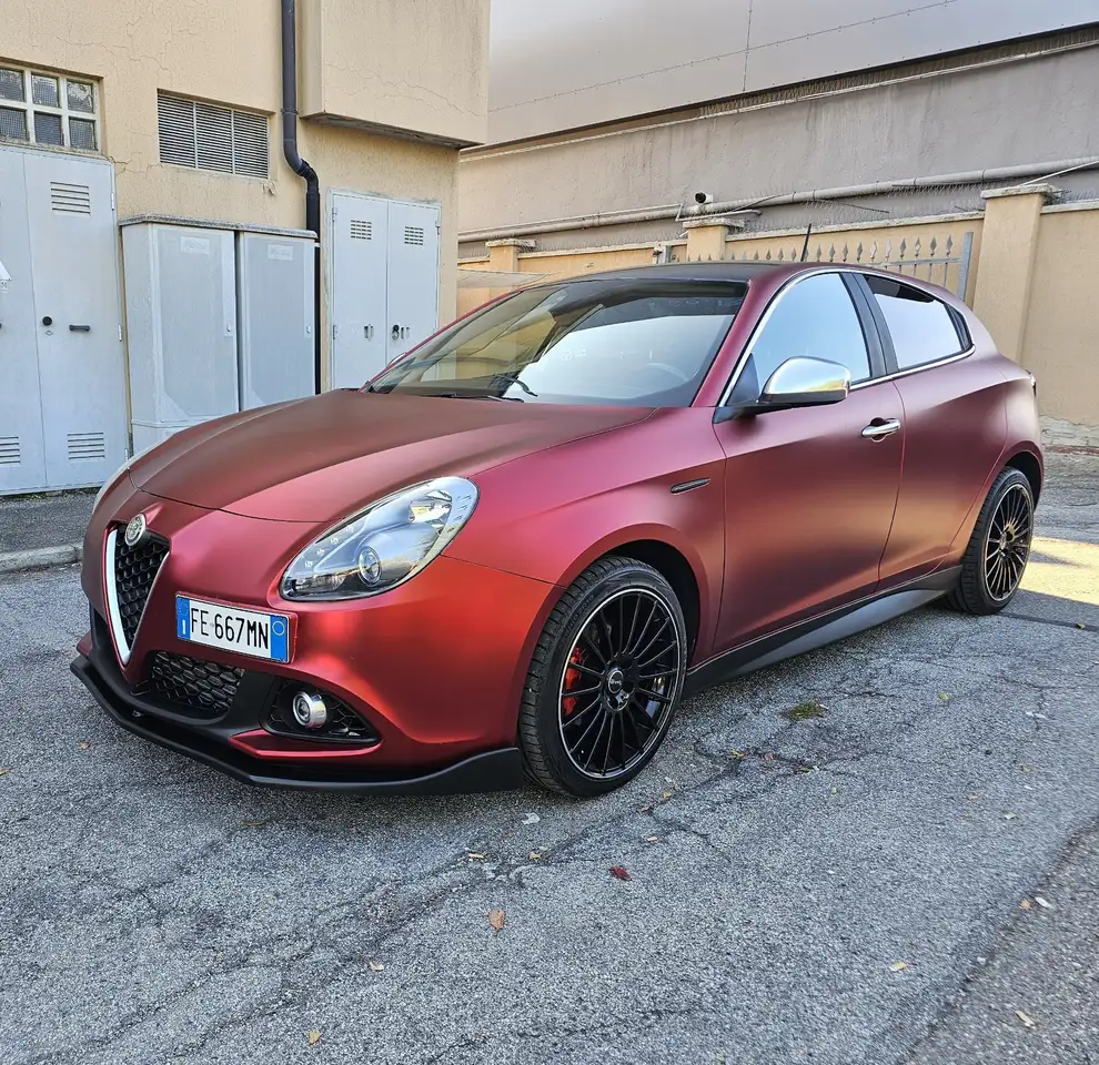 Alfa Romeo Giulietta 1.6 jtdm Super 120cv tct — photo 1 of 14