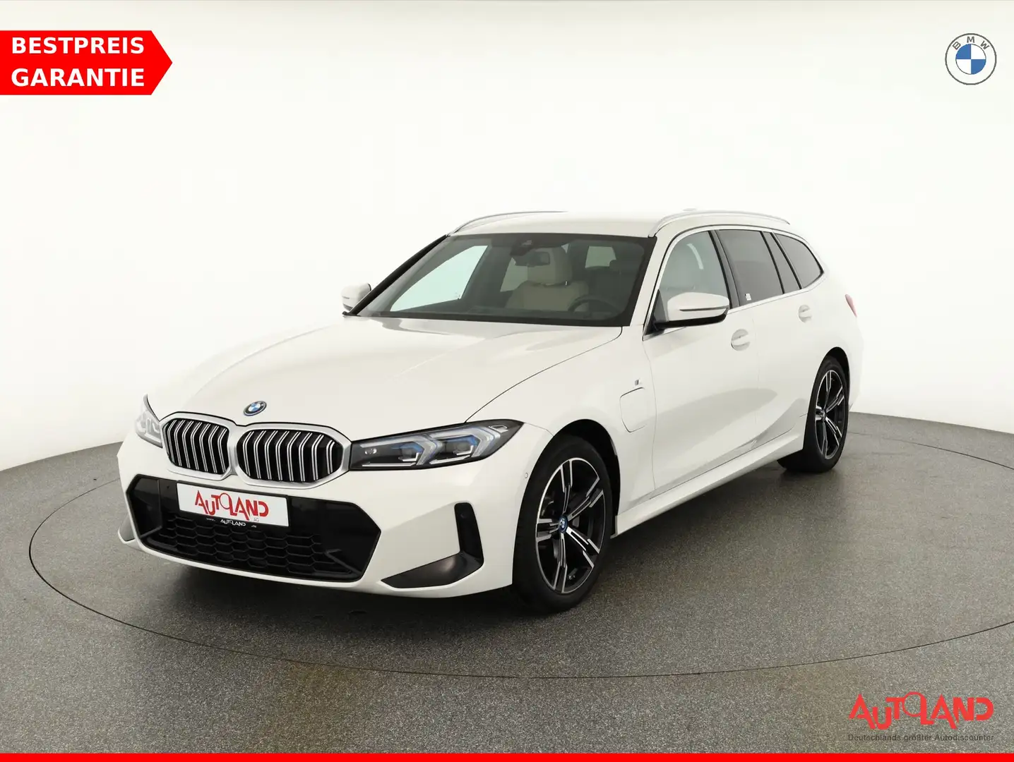 BMW 330 330e Touring M Sport LED Navi Sitzheizung Kamera Alb - 1