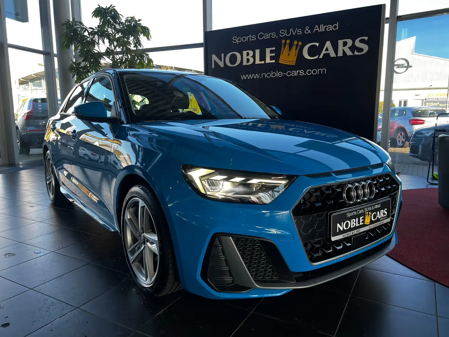 Audi A1 Sportback 35 TFSI S line KLIMA LED CARPLAY Bleu - 1