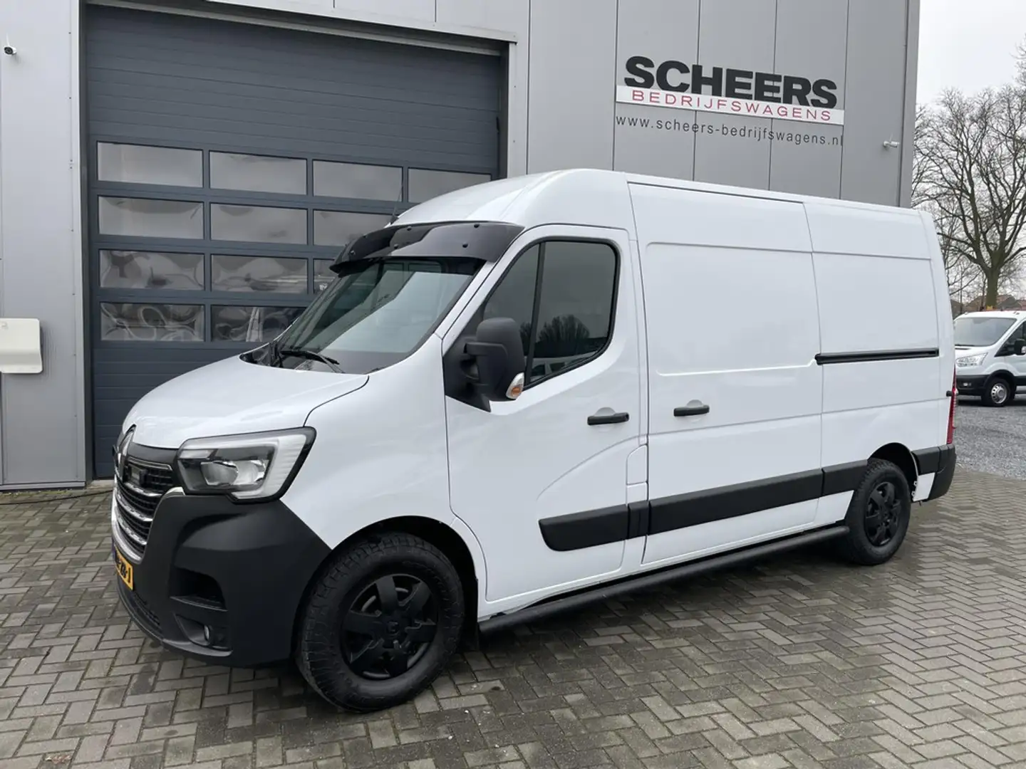 Renault Master T35 2.3 dCi 180PK L2H2 Airco | Navigatie | Camera Wit - 1