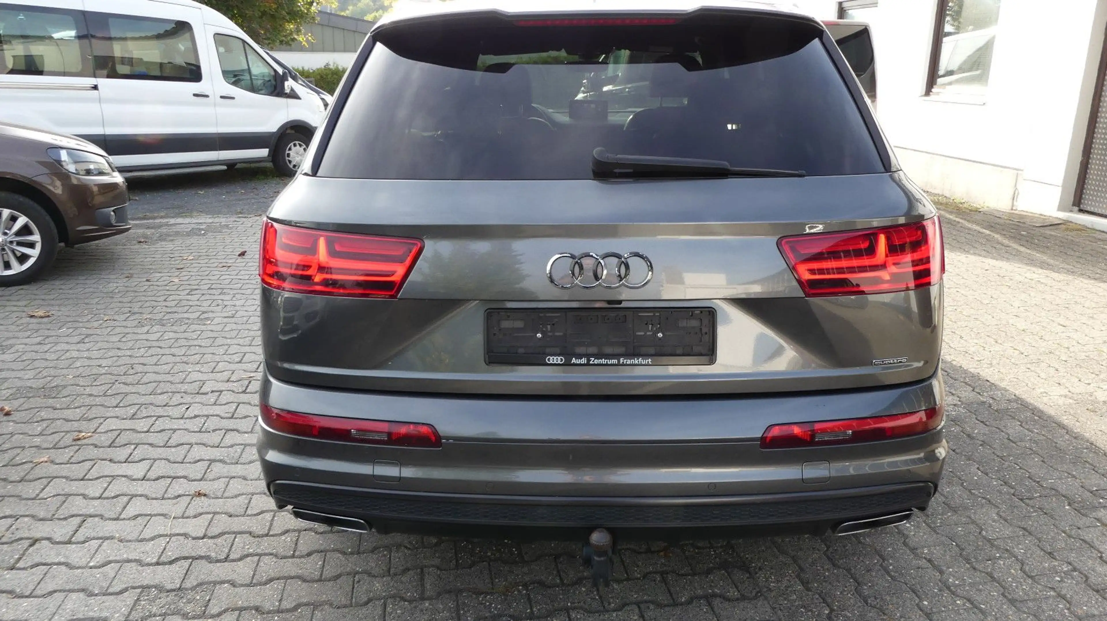Audi Q7 3.0 TDI quattro S Line — photo 7