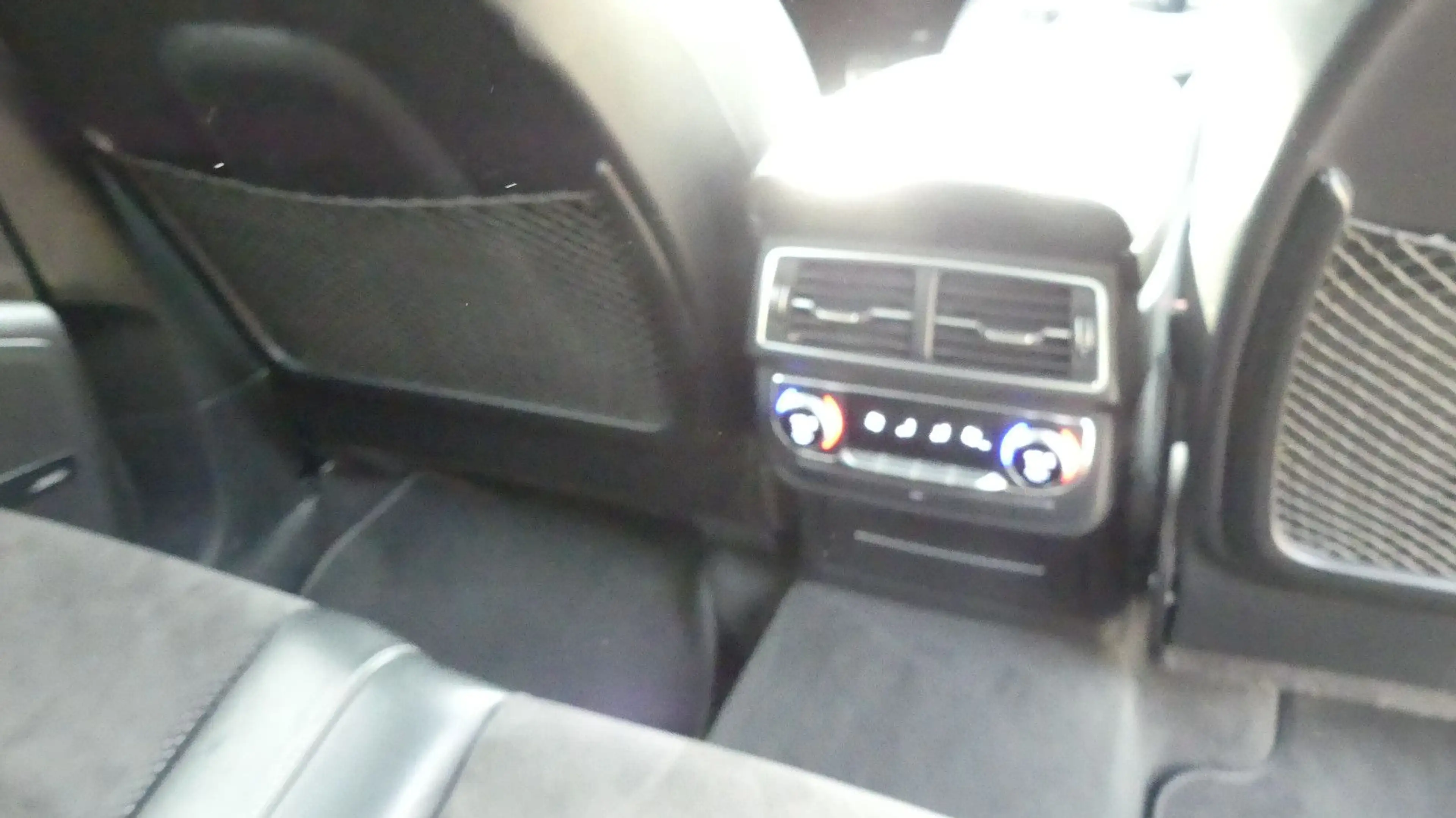 Audi Q7 3.0 TDI quattro S Line — photo 9