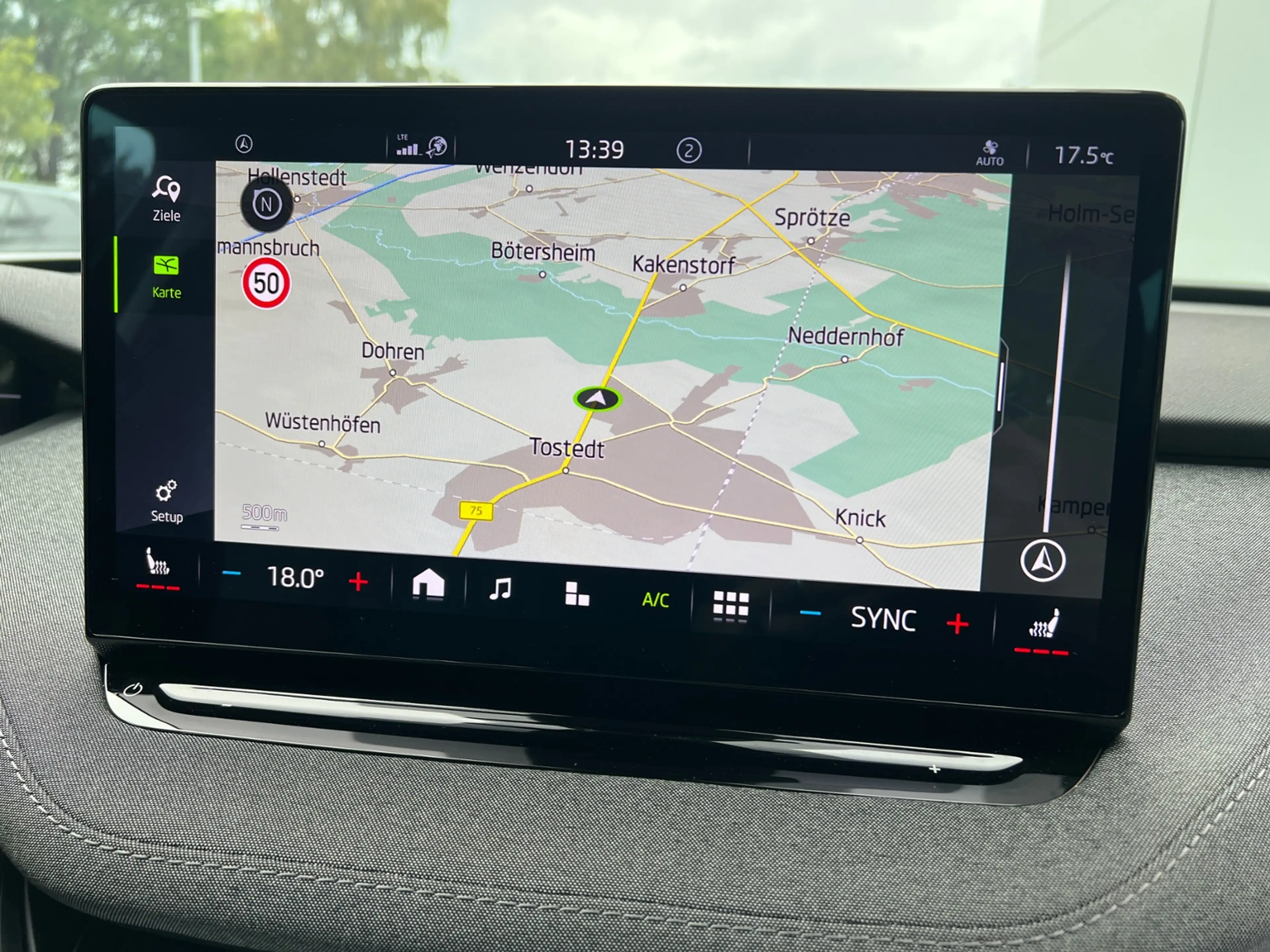 Skoda Enyaq iV 60 Loft 62kWh *AHK,LED,ACC,Navi,Kamera,19''-LM — photo 12